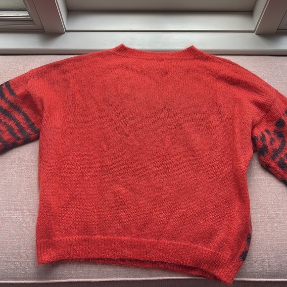 Essentiel Antwerp Sweaters - Tiboli Animal Pattern - Picture 5 of 6